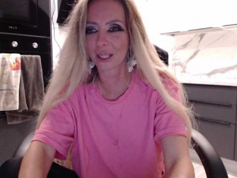 blondalina bongacams stream image