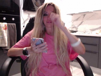 blondalina bongacams stream image