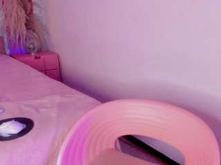 emyliesander camsoda stream image