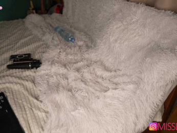 AlexiaFoxMd bongacams stream image