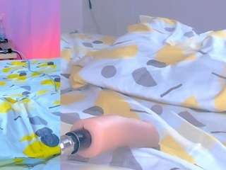 vaiolet-rose camsoda stream image