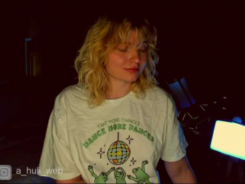 A-Huli bongacams stream image