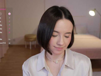 MissEssie bongacams stream image