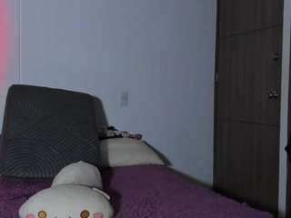 lunaahatzel camsoda stream image