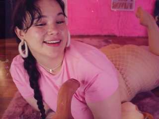 cherryladyexpansionist camsoda stream image