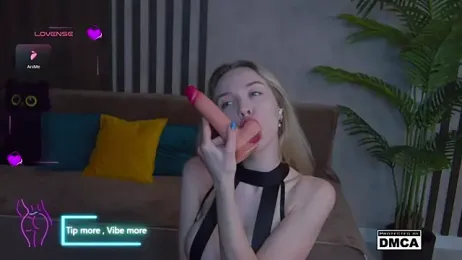 Holl1Would stripchat stream image