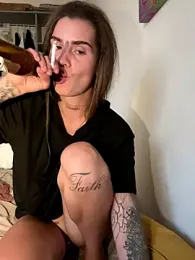 EmiliaCatalina stripchat stream image