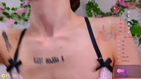 MyLou_ stripchat stream image