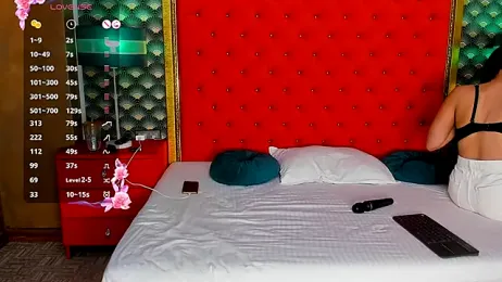 VallerieJones stripchat stream image