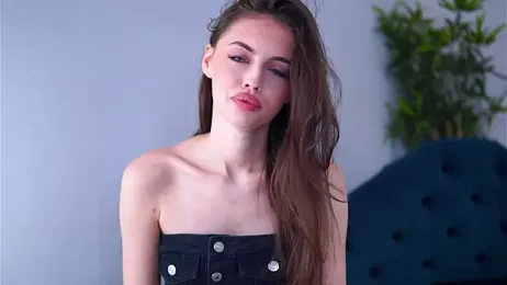 LesaisMore stripchat stream image