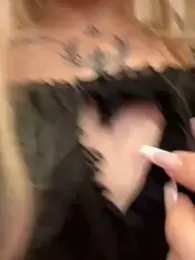 babydolll stripchat stream image