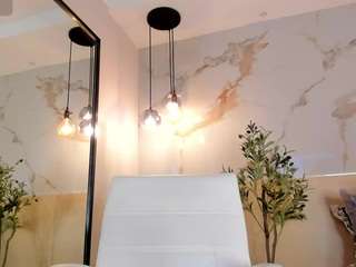 leathompson1 camsoda stream image