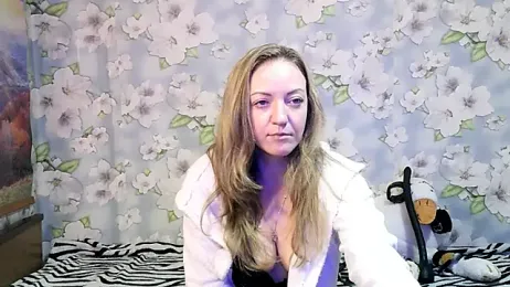 KattyLuuu stripchat stream image