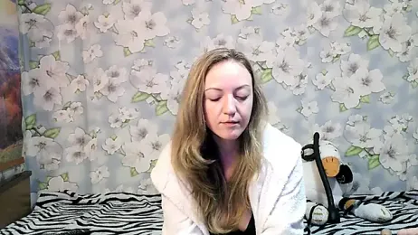 KattyLuuu stripchat stream image