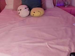 emyliesander camsoda stream image