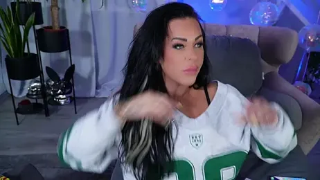 hotmilfbitch stripchat stream image