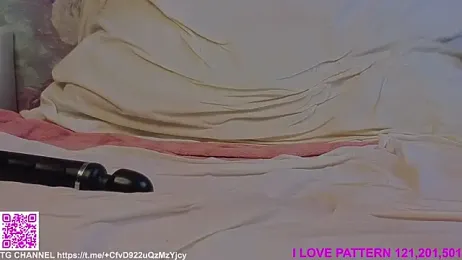 Hollara_Bangg stripchat stream image