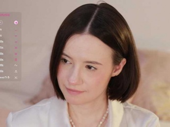 MissEssie bongacams stream image