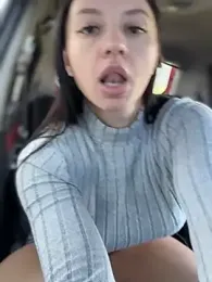 JulliaVegas stripchat stream image