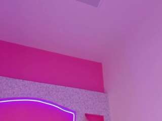 emyliesander camsoda stream image