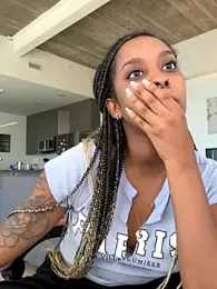 Your_Paris stripchat stream image