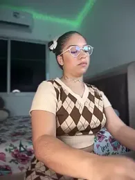 Shara_dreams stripchat stream image