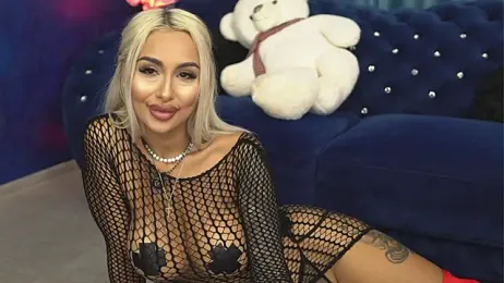 GoldenAmber stripchat stream image