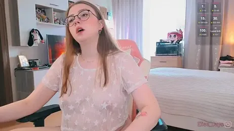 elisejays stripchat stream image