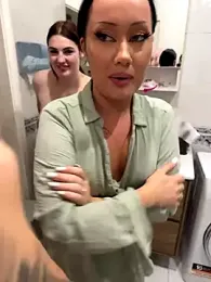 RollingGirls stripchat stream image