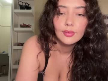 cuddlymoana chaturbate stream image