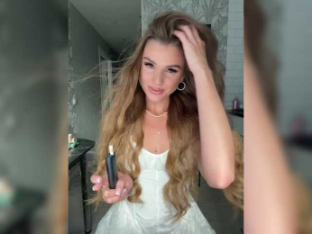 SweetyMia bongacams stream image