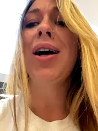 Sweet___Emily stripchat stream image