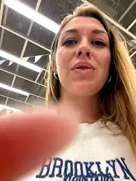 Sweet___Emily stripchat stream image