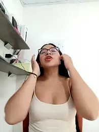 -VICKKY stripchat stream image