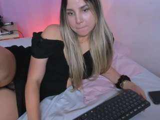 vaiolet-rose camsoda stream image