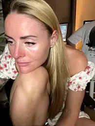 EmaSalis stripchat stream image