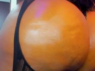 roxanasmiith camsoda stream image