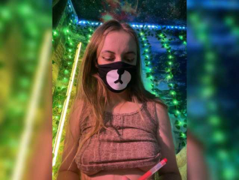 -Summer- bongacams stream image