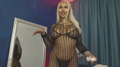 GoldenAmber stripchat stream image