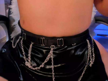 MadelineFox bongacams stream image