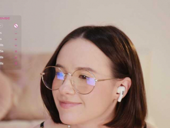 MissEssie bongacams stream image