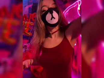 -Summer- bongacams stream image