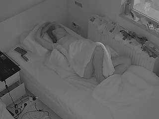 voyeurcam-julmodels-bed-7 camsoda stream image