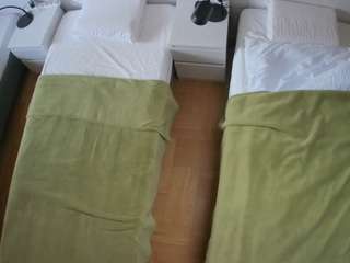 voyeurcam-julmodels-bed-5 camsoda stream image