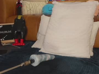 taylor_love_303 chaturbate stream image