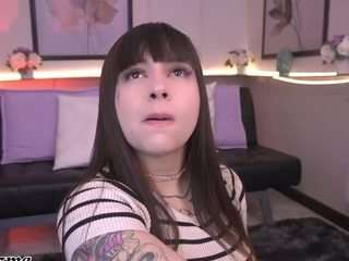 zoe-cruz21 camsoda stream image