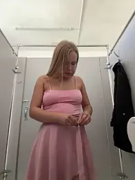 Liza_risky stripchat stream image