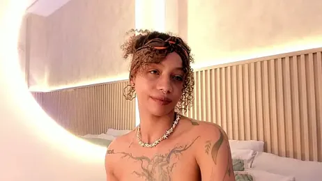 daiana_curly stripchat stream image