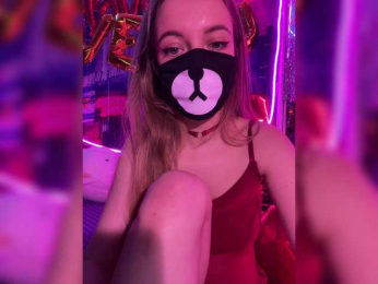 -Summer- bongacams stream image