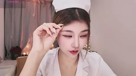 Kiki--2025 stripchat stream image